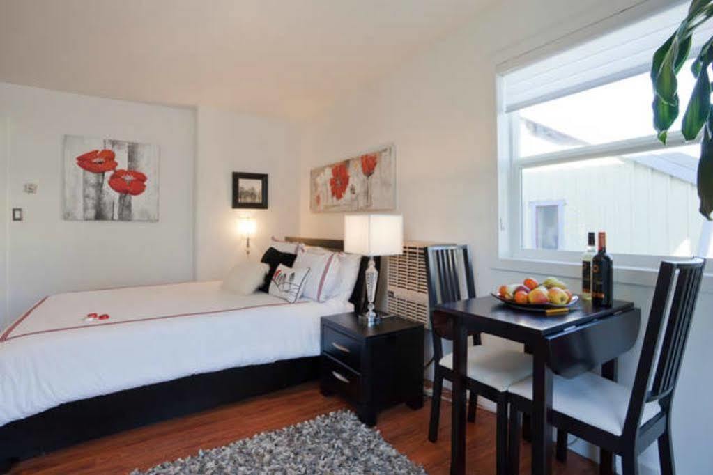Fisherman'S Wharf Bed & Breakfast Victoria Exterior foto